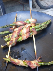Bacon wrapped asparagus spears